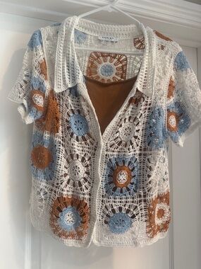 Crochet Short-Sleeve Button Front Top with Blue & Brown Accents includes cami.